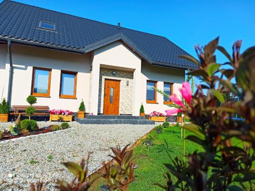 Willa Maja Bieszczady noclegi Bieszczady - Housity