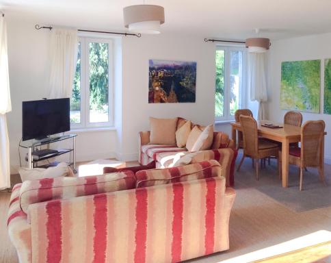 Val Rive - Sisley Apartment - Hizvo
