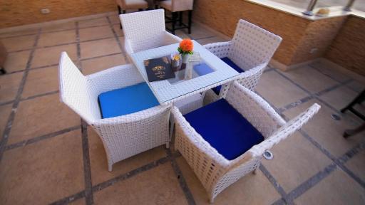 Villa 14 Suites - Housity