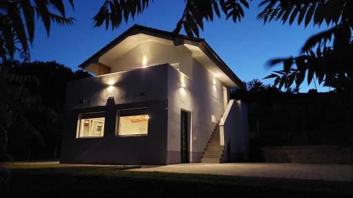 Grajsko - Housity