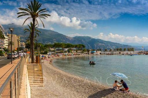 Studio bord de mer à proximité monaco et menton 2 personnes à roquebrune cap martin - Housity