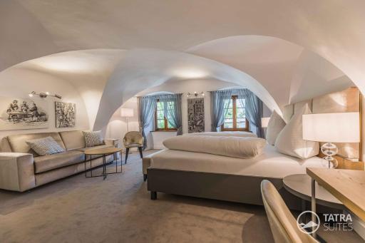 TATRA SUITES Boutique Suites Deforte Secret Chamber - Housity
