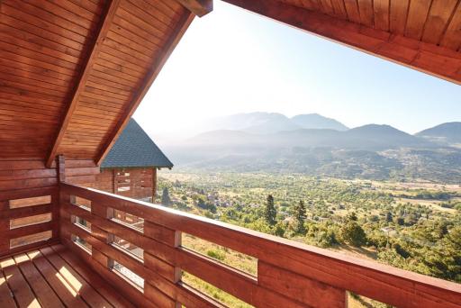 Pasithea Mountain Chalet - Housity