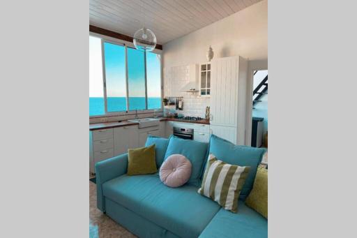 LARGE 150 m2 APARTMENT, NICE VIEW AND LOCATION ! - Housity