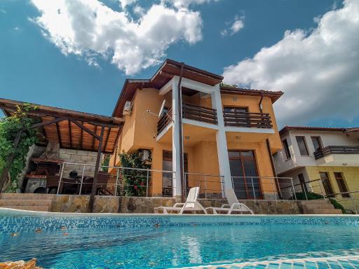 Rogachevo Sunrise House - Housity