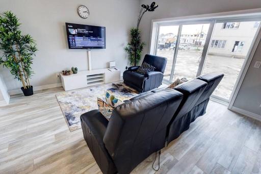 Luxury whole house mins from Niagara Falls & Brock uni - Housity