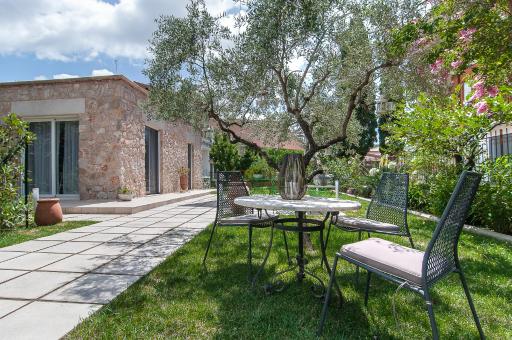 Stelle Galeotte Exclusive Holiday Home - Housity
