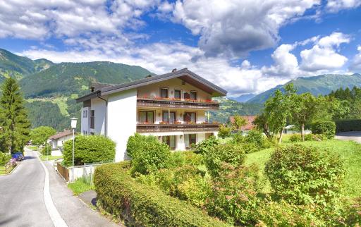 Haus Mansaura - Housity