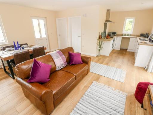 Caldey Lodge Bier Wood Lodges - Housity