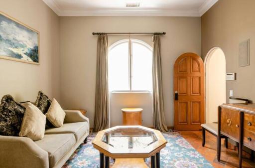 Beverly Hills Spanish - Housity