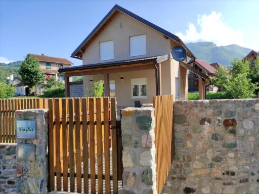 Holiday Home Bajka - Housity