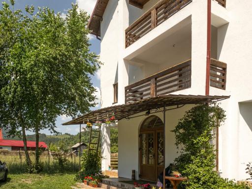 Pensiunea Magda - Housity