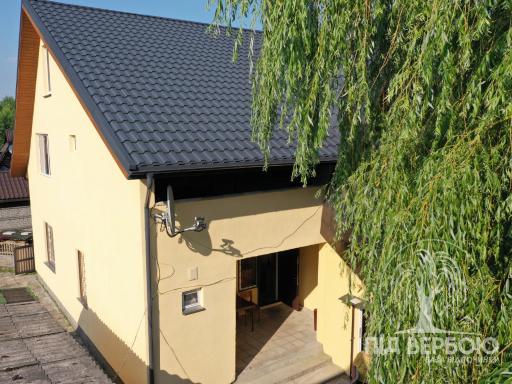 Baza vidpochinku pid verboiu - Housity