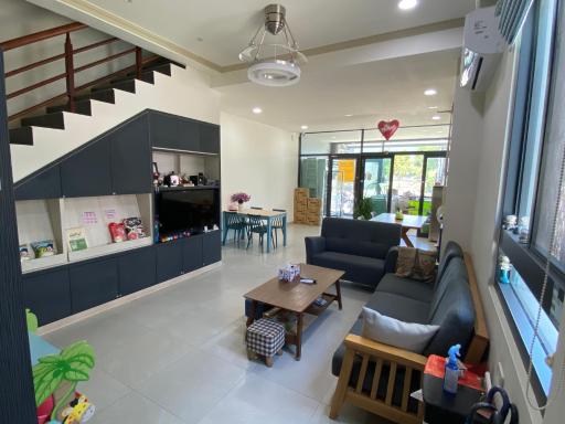 Meet Guanshan - Housity