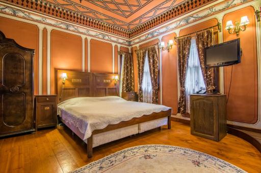 Old Legends Hotel - Hizvo