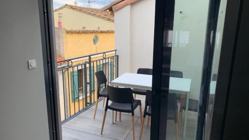 Town House with Terrace in Old Town - Housity