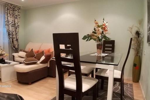 Piso en Avenida Pumarín . WIFI - Housity