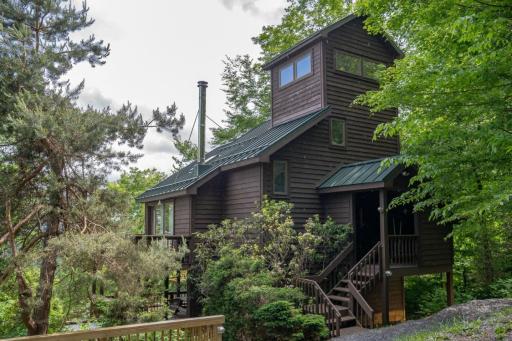 Mountain Mama - Housity