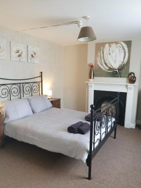 The Peacock Inn - Housity