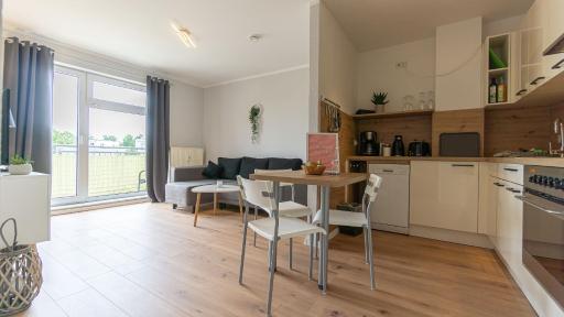 Central Apartment, 55m2, Kitchen, Washer, Netflix, Parking - Housity