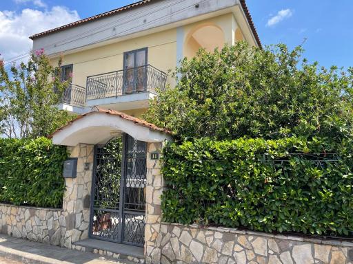 Vesuvius garden - Housity