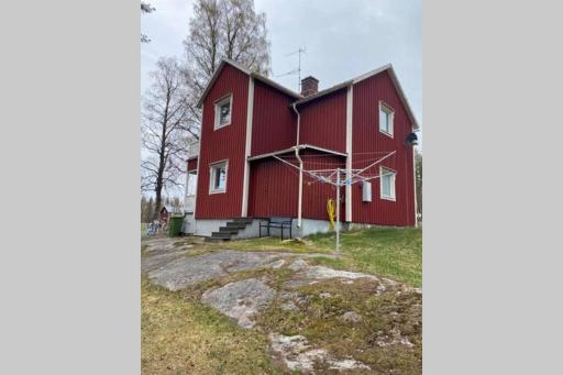 Surrounded by nature in Bjurholm - Housity