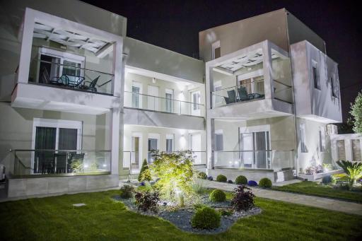 Beach Armonia Resort - Housity