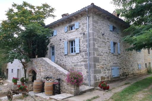Villa Kotli Stone House - Housity