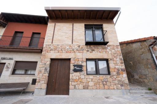 Hotel Rural La Casa de Mis Abuelos - Housity
