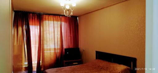 Apartamenty s 2 spal niami i kukhnei v sovetskom - Housity