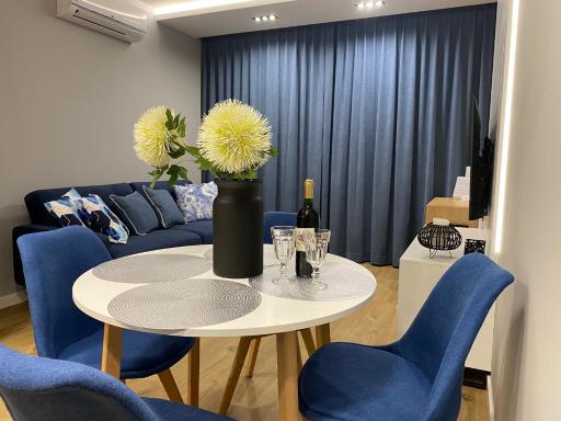 Family & Business Elegant Apartments Wspólna Centrum Downtown - 1 Bedroom, Terrace, Air Conditioning, Garage, NEW! - Housity