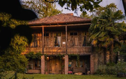 Menabde Winery - Housity
