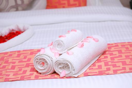 Chandra Inn - Housity