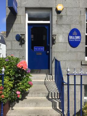 The Royal Crown Guest House - Housity