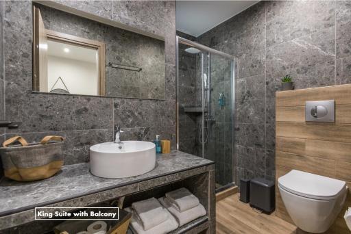 Athens Raise Acropolis Project - Housity