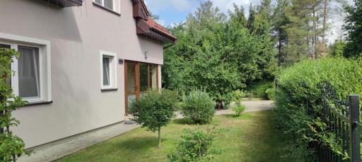 Dom na Kaszubach nad Jeziorem Gowidlińskim - całoroczny - Housity