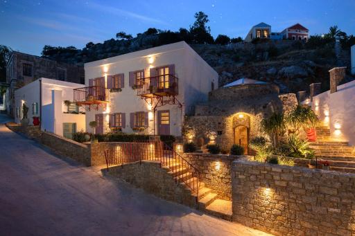 Kaminos Boutique Hotel - Housity