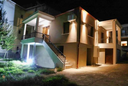 Enjoy Meteora Two - Housity
