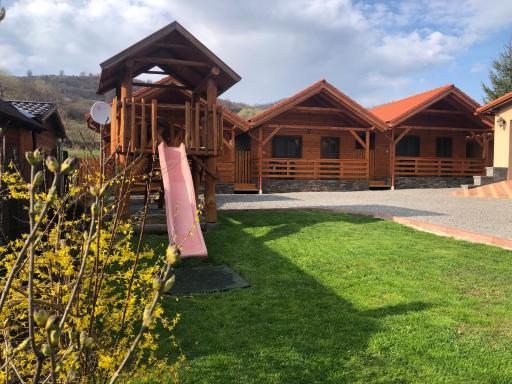 Riverside Woodhouses - Housity
