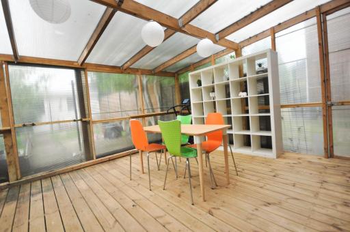 Modern 2 Bed Apartment - Housity