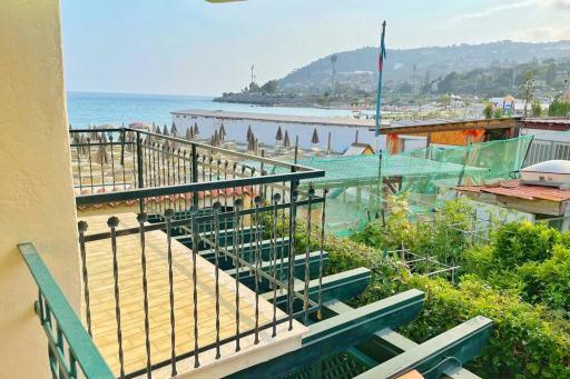 Suite Sur Mer - Sanremo - Housity