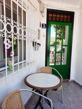 Calle Dr Fleming 3 bedroom home - Housity