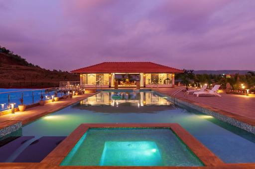La Palm by StayVista - Mountain-view villa, boasting a spacious pool, Gym, Indoor games, Basketball court & A lush lawn with a gazebo - Housity