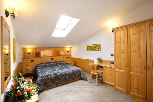 Hotel Ristorante Alla Nave - Housity