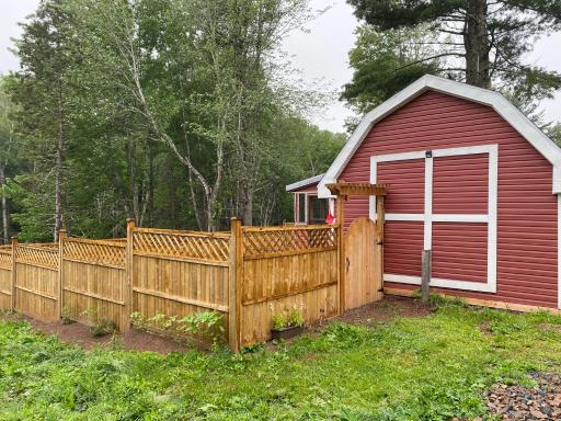 The Tiny Barn House - Housity
