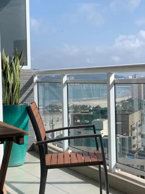 OCEAN FRONT COM VISTA MAR - Paraíso à Beira-Mar Wi-FI 300MB, Piscina Aquecida, Jacuzzi, Saunas e Academia - Housity