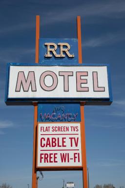 R&R MOTEL - Housity