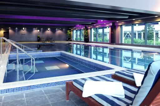 Village Hotel Farnborough - Housity