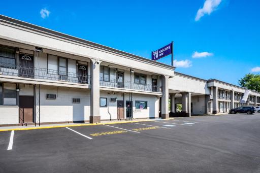 Knights Inn Trevose - Housity