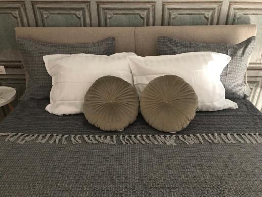 Golden eye apartment, city center, wi-fi, Burgas Free University - Housity